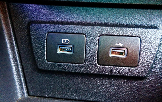 Dacia Duster cena 81899 przebieg: 66000, rok produkcji 2021 z Włoszczowa małe 781